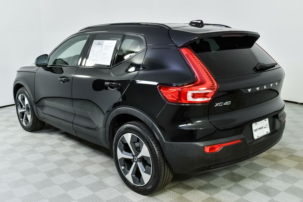 Used 2023 Volvo XC40 B5 AWD Ultimate Dark SUV