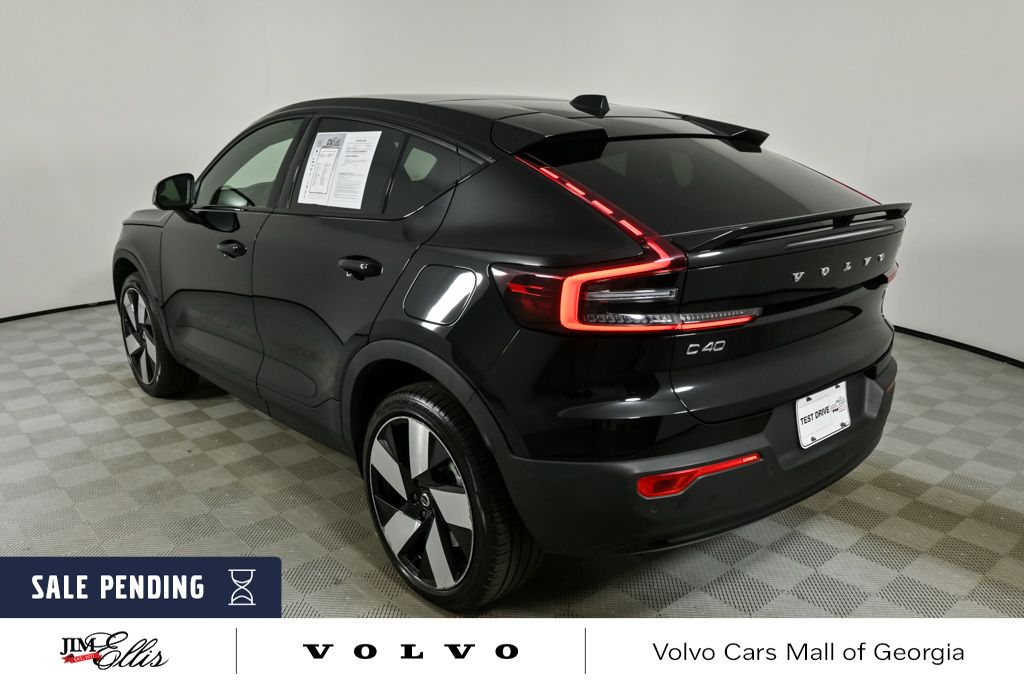 2023 Volvo C40 Recharge Ultimate photo 3