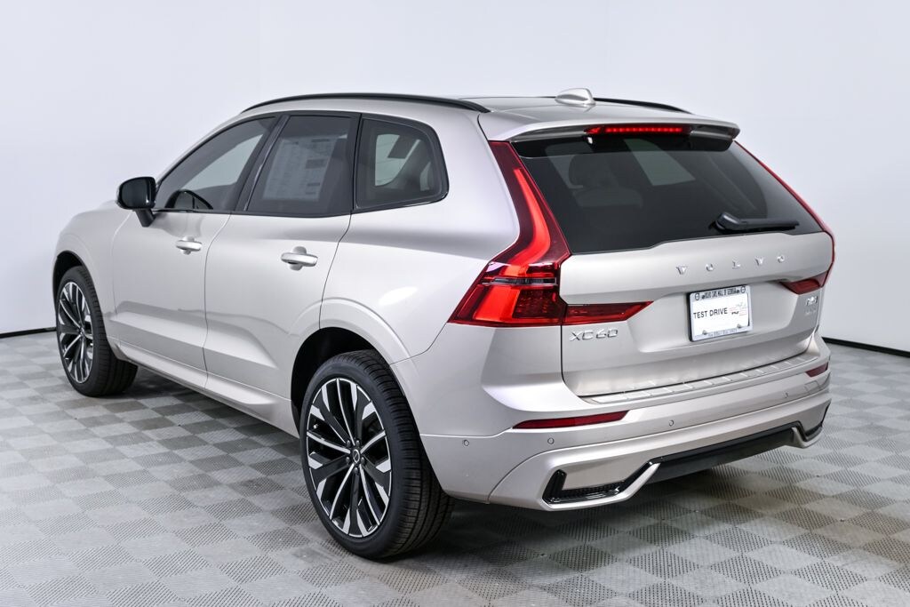 New 2026 Volvo XC60 B5 Ultra SUV