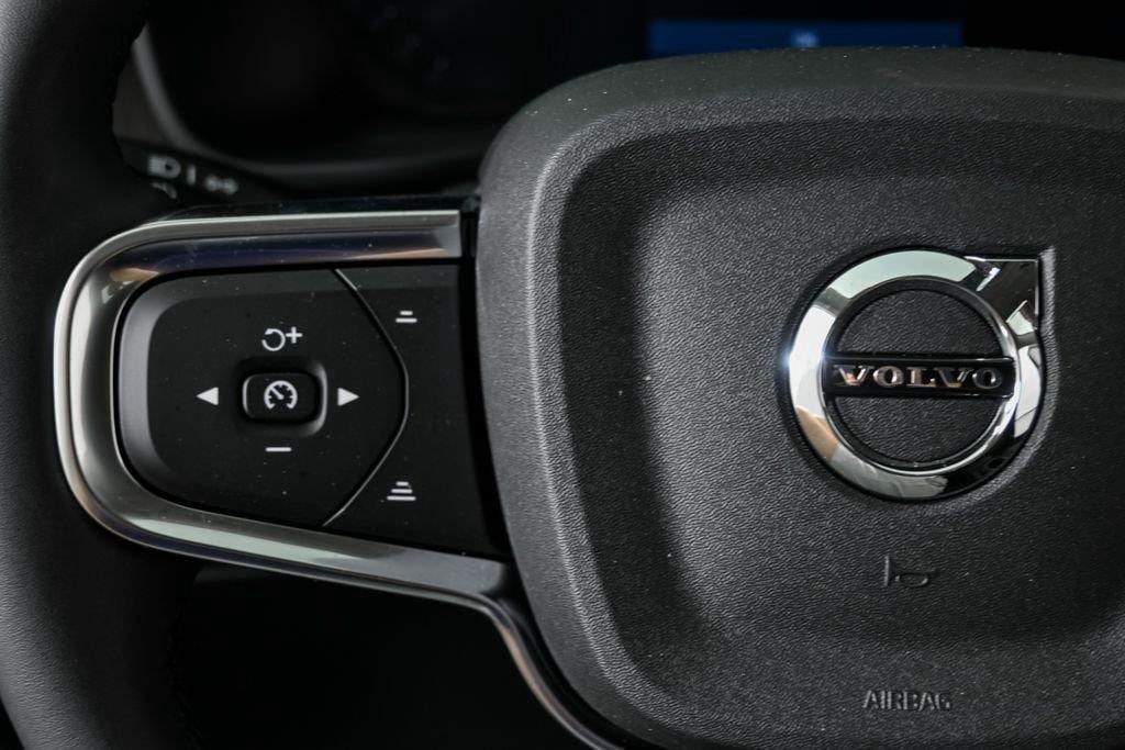 2026 Volvo XC40 Core - Photo 11