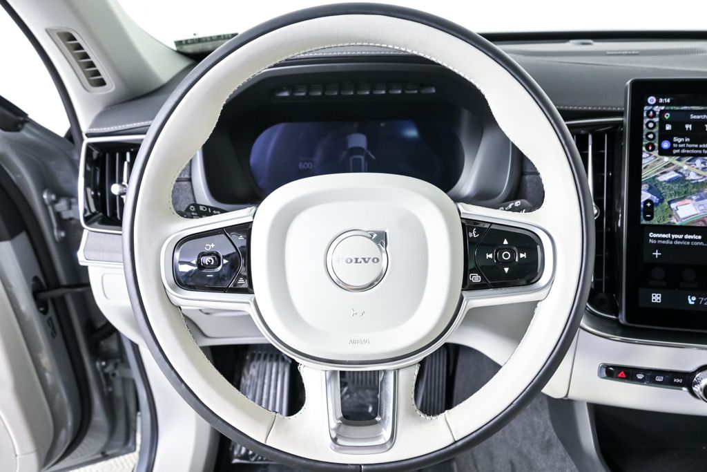 2026 Volvo XC90 Ultra - Photo 11