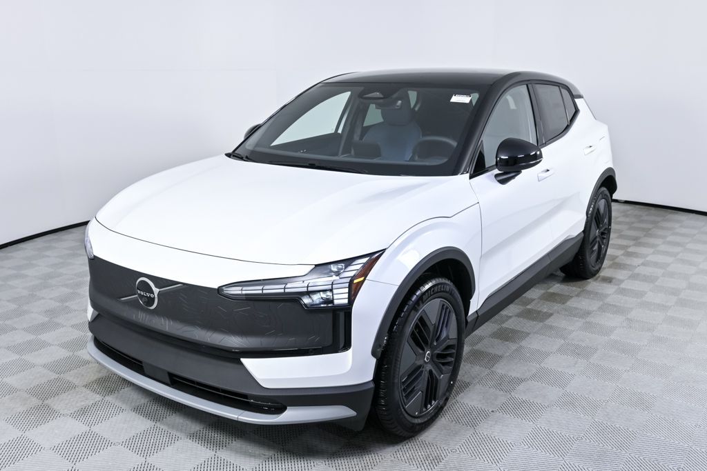 2026 Volvo EX30 Twin Motor Cross Country Ultra's photo
