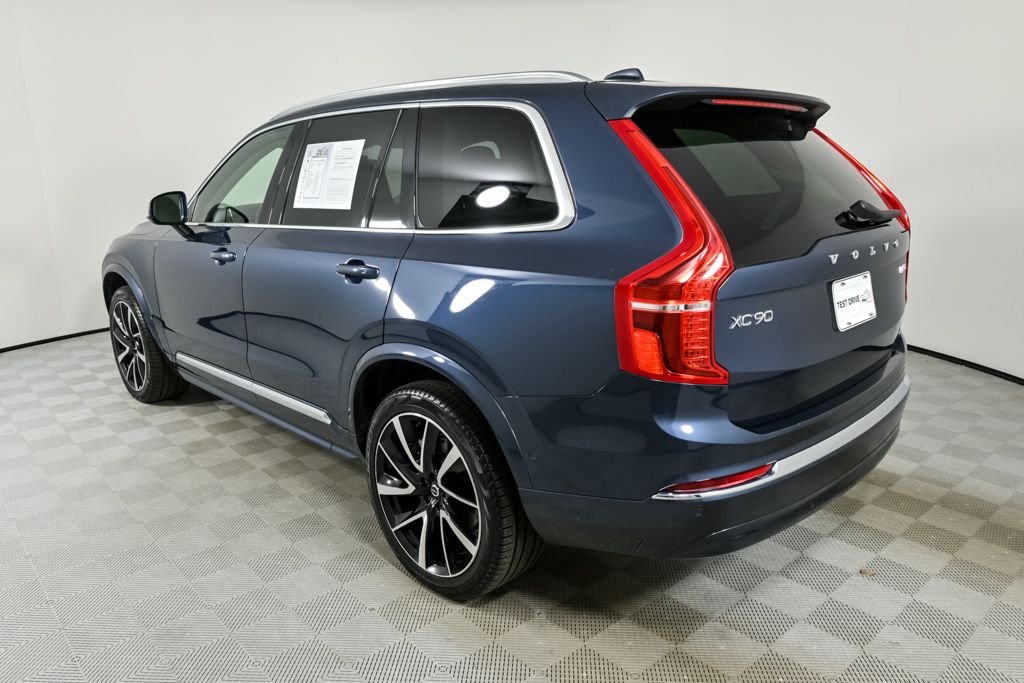 2024 Volvo XC90 B5 Plus photo 3