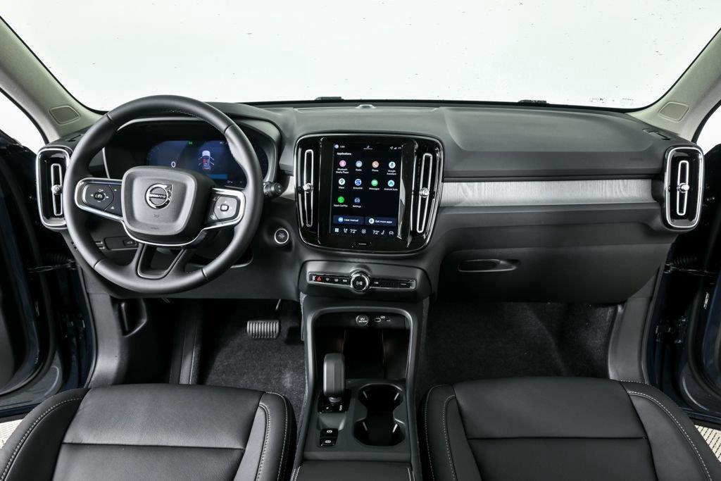 2026 Volvo XC40 Core - Photo 19