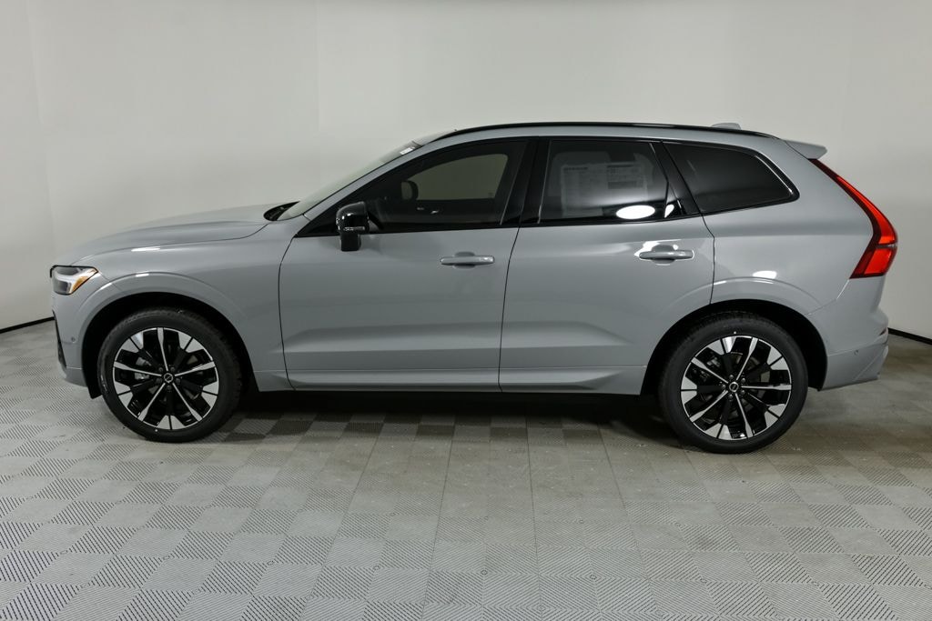 New 2026 Volvo XC60 B5 Plus SUV