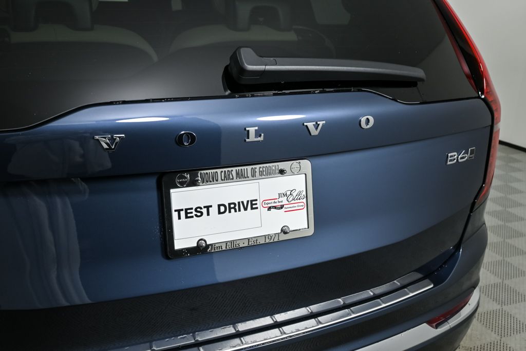 2026 Volvo XC90 Plus - Photo 37