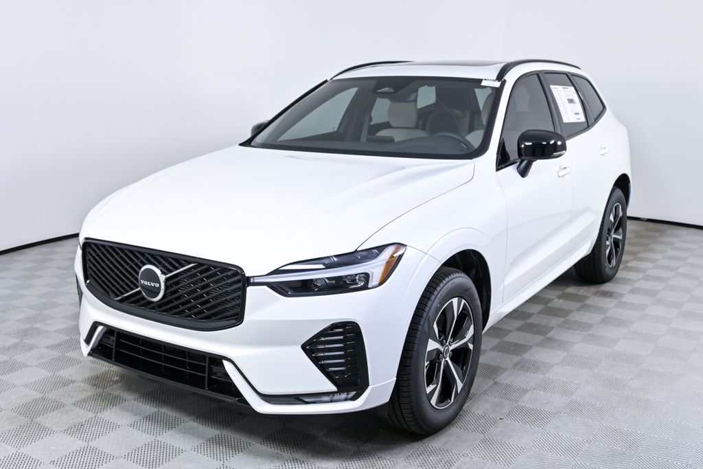 2026 Volvo XC60 B5 Core Dark AWD's photo