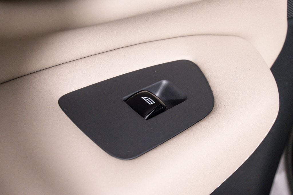 2026 Volvo XC90 Plus - Photo 20