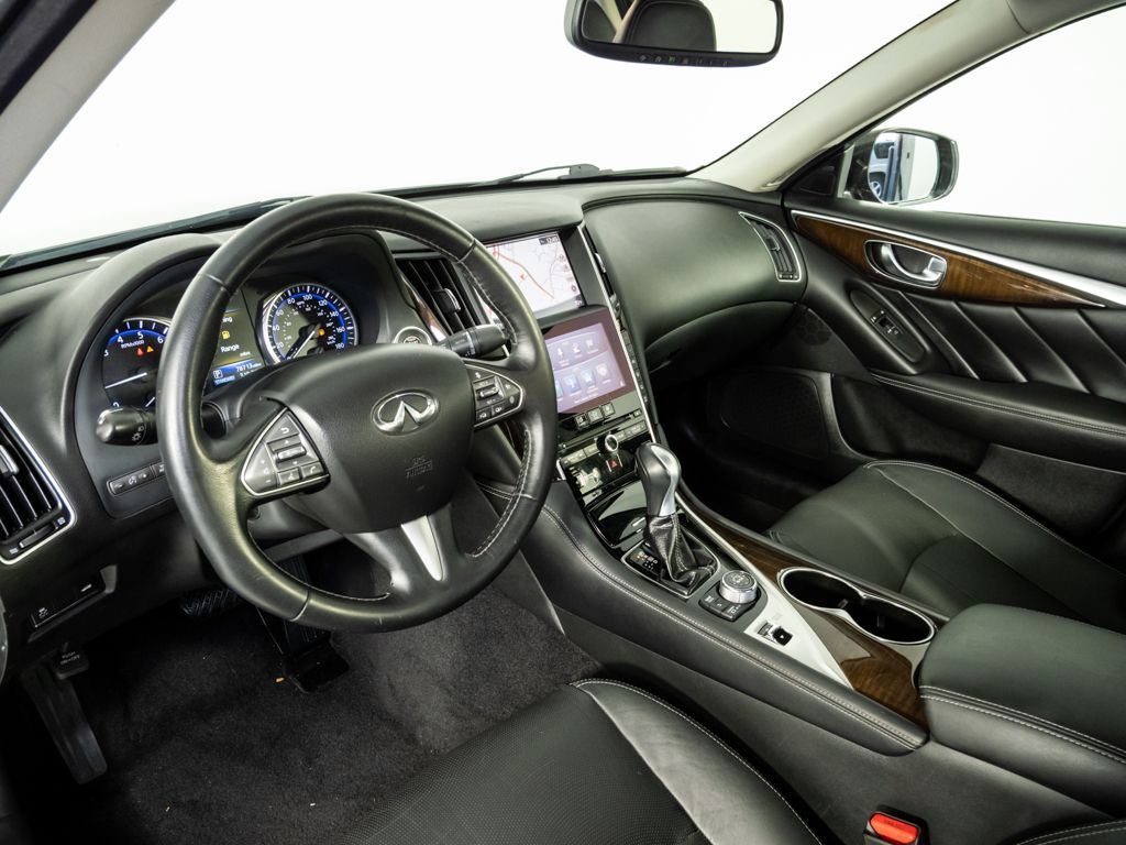 2015 Infiniti Q50 Premium photo 4