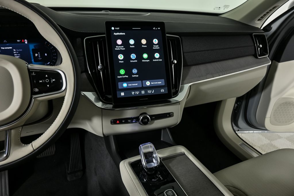 2026 Volvo XC90 Ultra - Photo 13