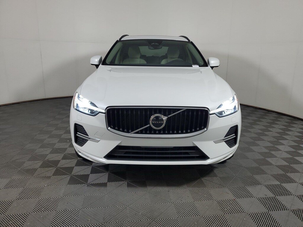 Used 2022 Volvo XC60 B5 FWD Momentum SUV