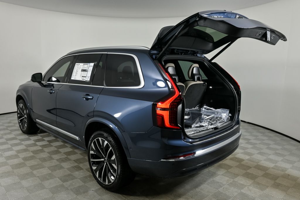 2026 Volvo XC90 Plus - Photo 33