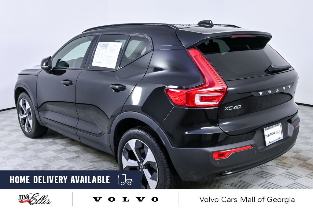 Certified 2023 Volvo XC40 B5 AWD Plus Dark SUV