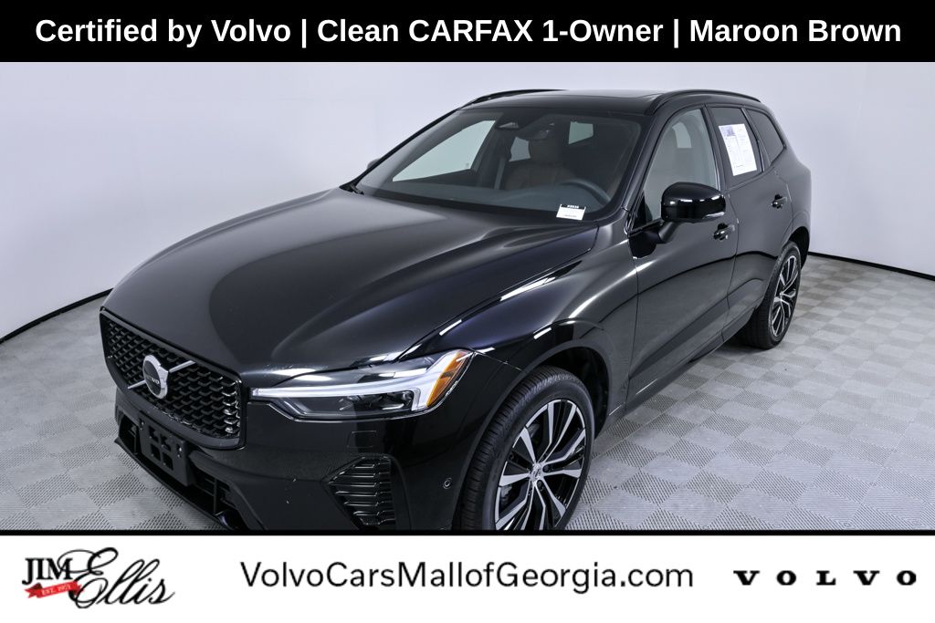 2025 Volvo XC60 Plus's photo