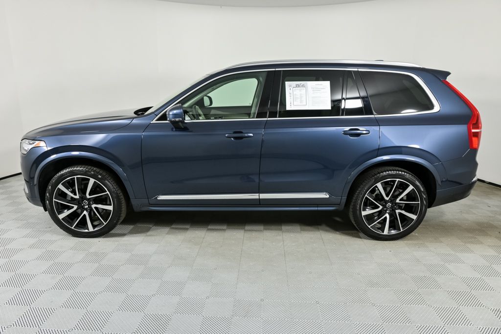 2024 Volvo XC90 B5 Plus photo 2