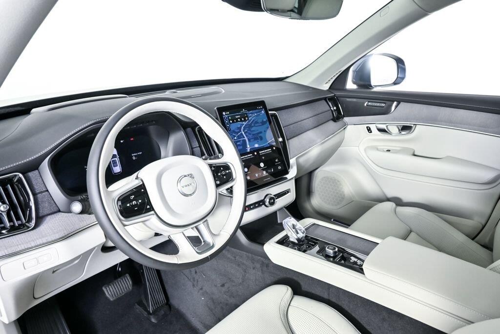 New 2026 Volvo XC90 plug-in hybrid T8 Ultra 6-Seater SUV