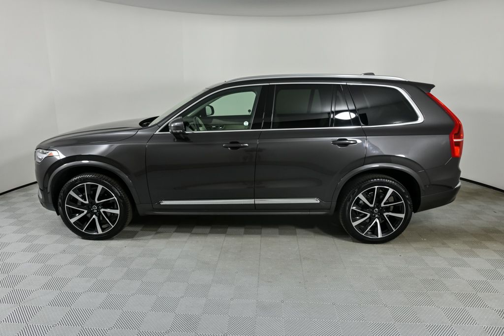 2024 Volvo XC90 Plus photo 2