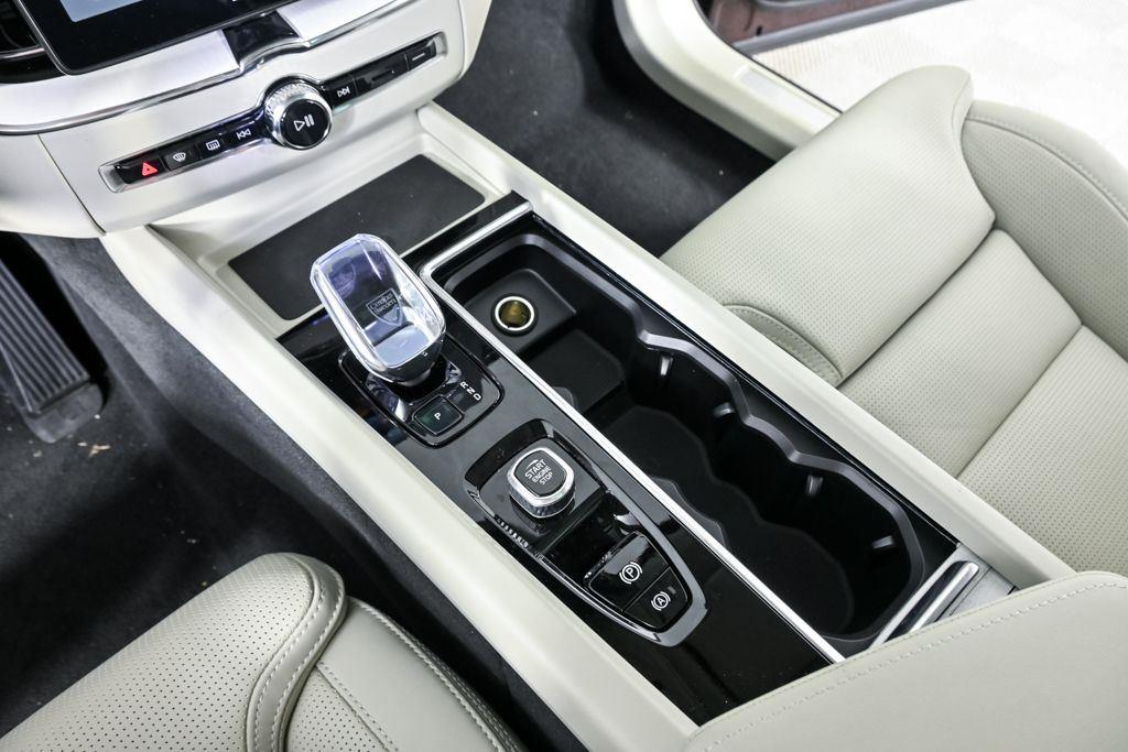 2026 Volvo XC60 Ultra - Photo 17