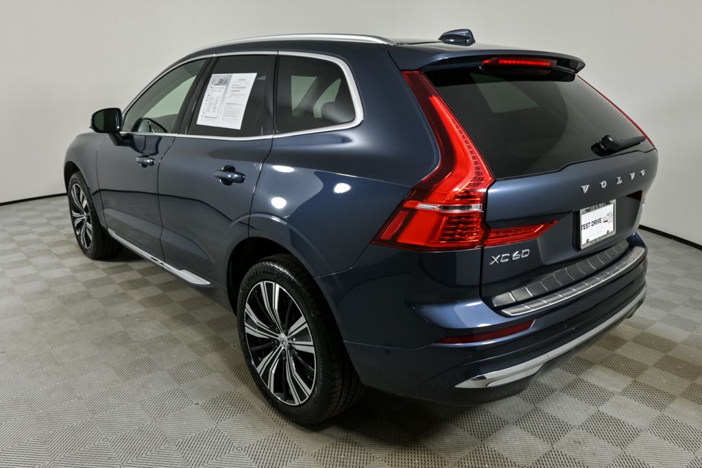 2022 Volvo XC60 Inscription photo 3
