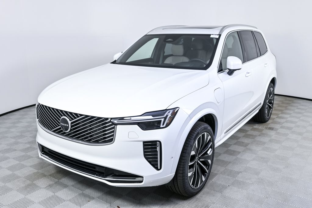 2026 Volvo XC90 T8 Recharge Ultra Bright 4WD's photo