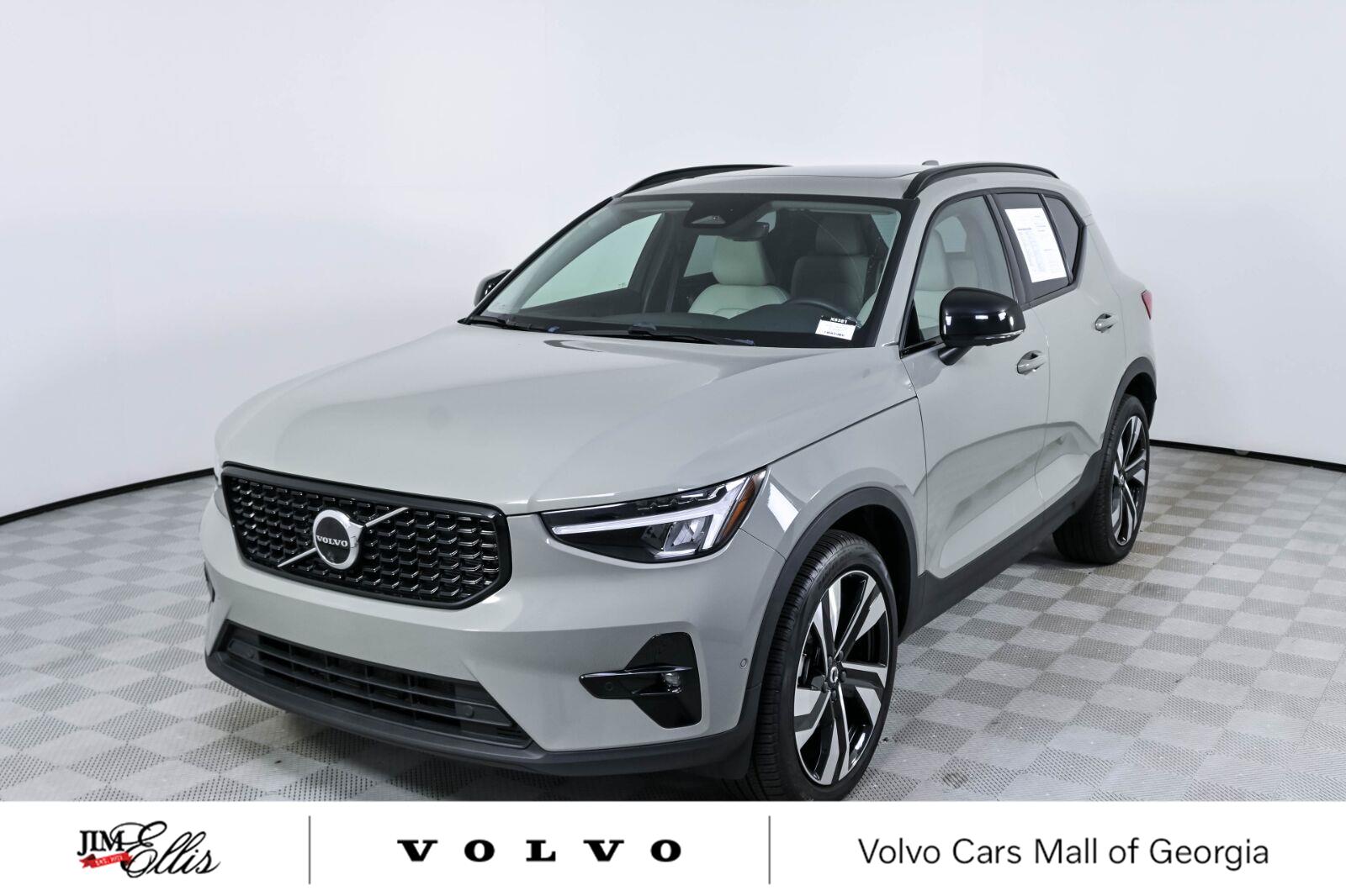 2023 Volvo XC40 Plus
