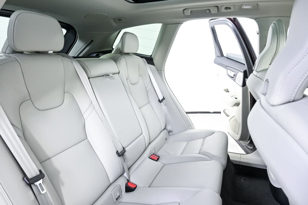 2026 Volvo XC60 Ultra - Photo 22