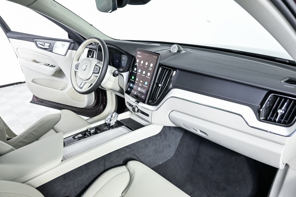 2026 Volvo XC60 Ultra - Photo 24
