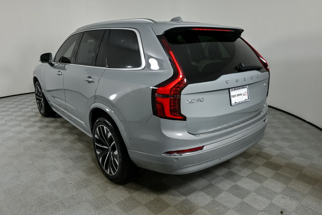 2026 Volvo XC90 Plus photo 3