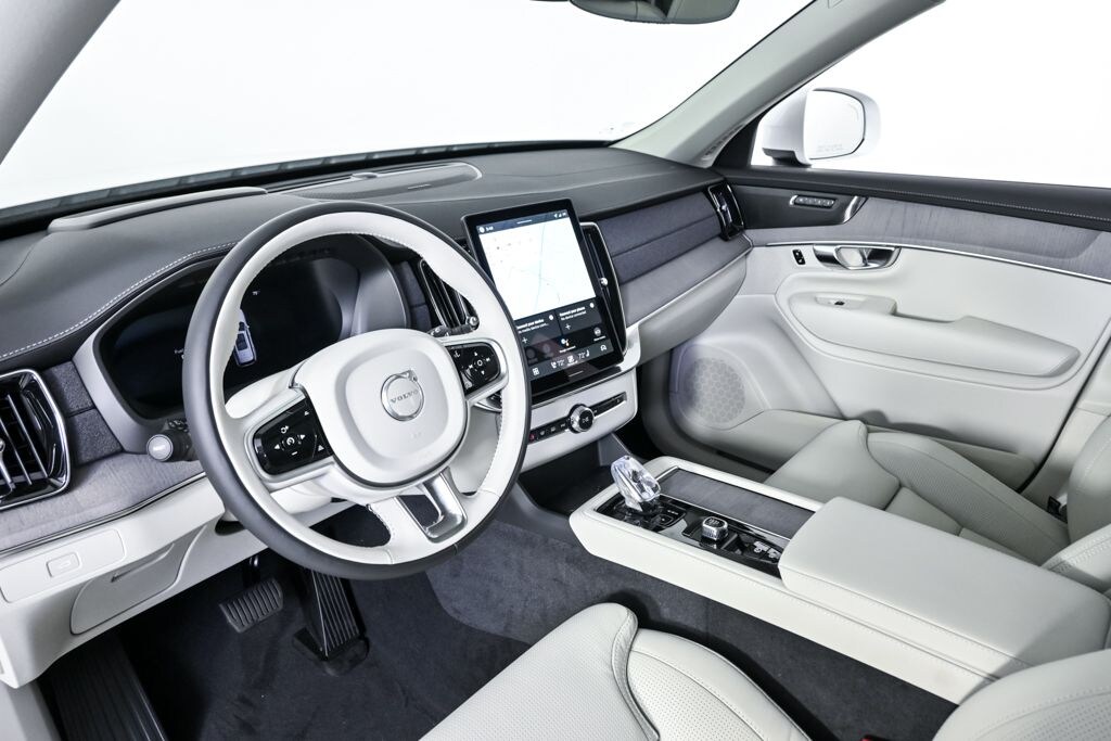 New 2026 Volvo XC90 B6 Ultra 7-Seater SUV