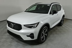 2026 Volvo XC40 B5 Core AWD SUV