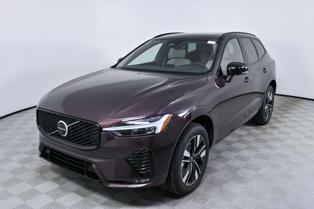 2026 Volvo XC60 B5 Plus Dark AWD's photo