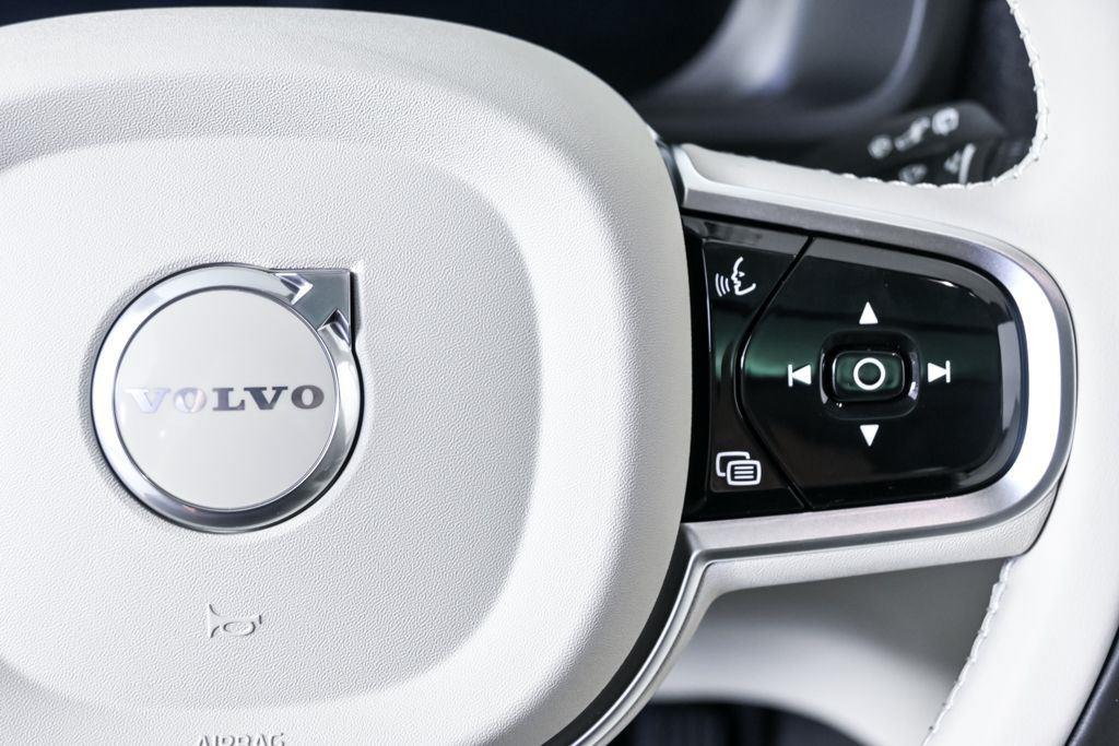 2026 Volvo XC90 Ultra - Photo 10