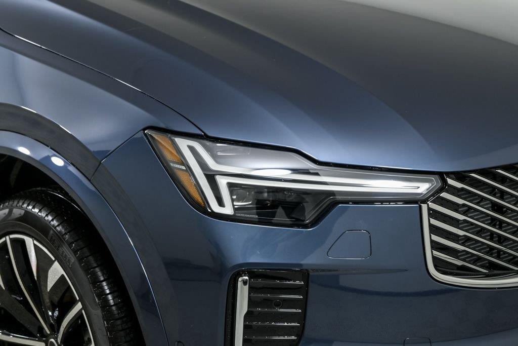 2026 Volvo XC90 Plus - Photo 40