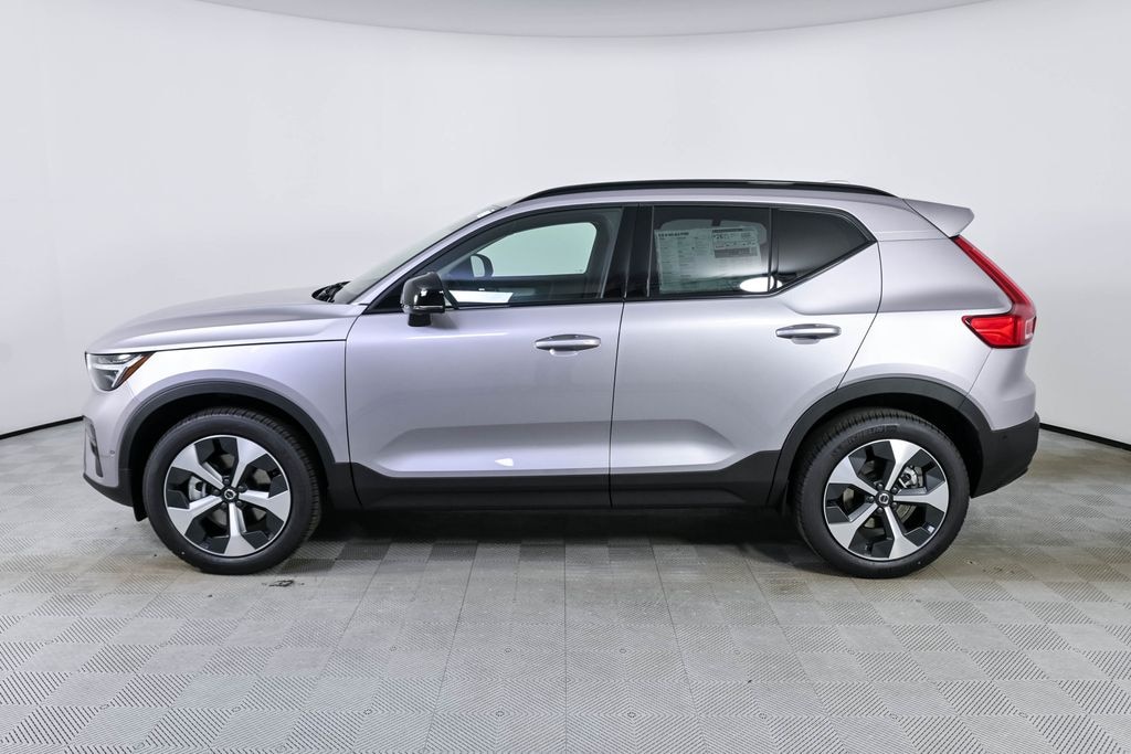 New 2026 Volvo XC40 B5 Plus SUV