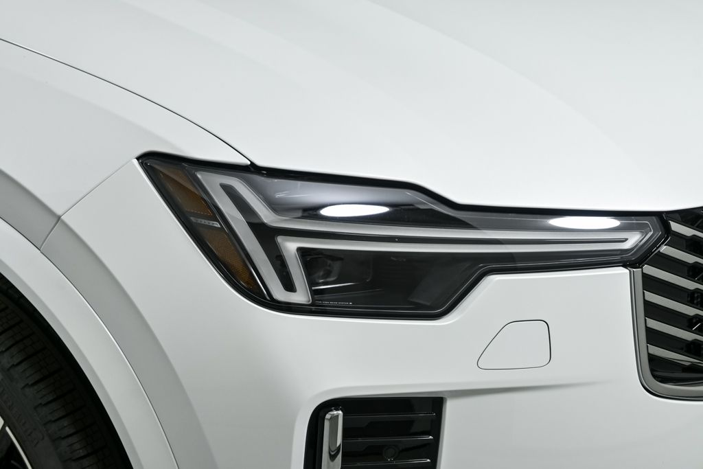 2026 Volvo XC90 Plus - Photo 39
