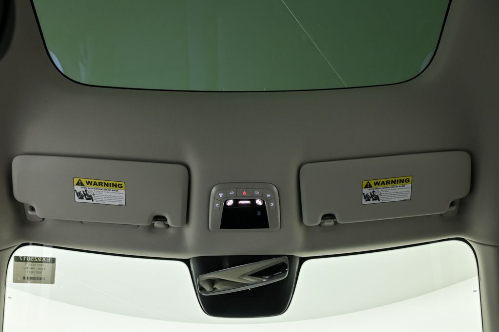 2025 Volvo EX90 Plus - Photo 19