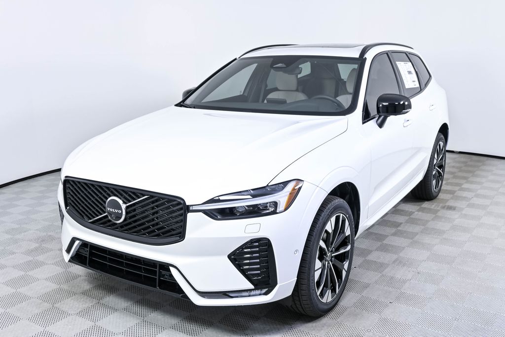 2026 Volvo XC60 B5 Plus Dark AWD's photo