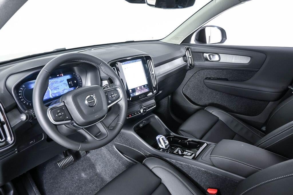 New 2026 Volvo XC40 B5 Plus SUV
