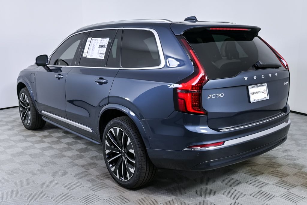 New 2026 Volvo XC90 plug-in hybrid T8 Plus 7-Seater SUV