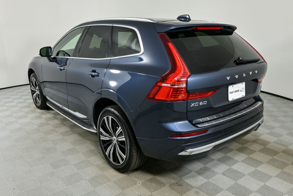 2022 Volvo XC60 Inscription photo 3