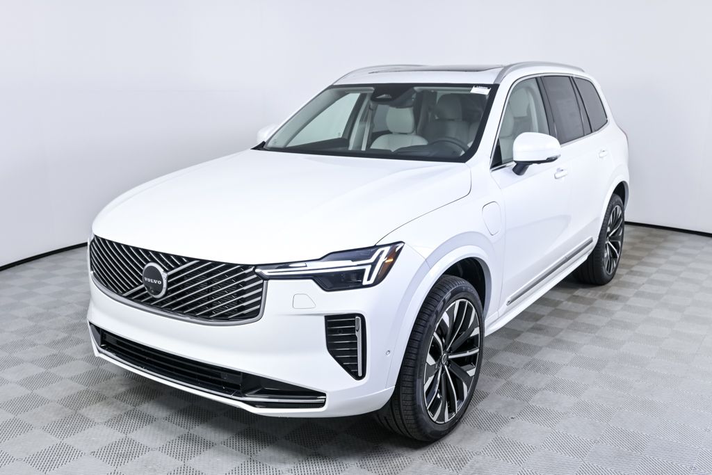 2026 Volvo XC90 T8 Recharge Ultra Bright 4WD's photo