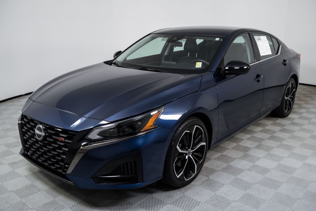 Used 2024 Nissan Altima 2.5 SR Sedan