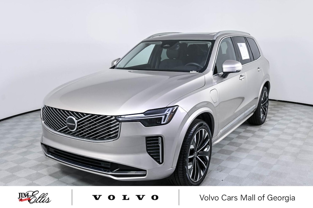 Certified 2025 Volvo XC90 plug-in hybrid T8 (2025.5) Core 7-Seater SUV