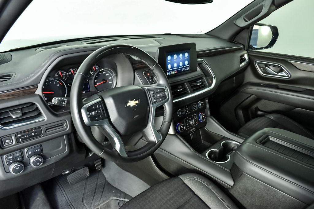 2023 Chevrolet Tahoe LS photo 4