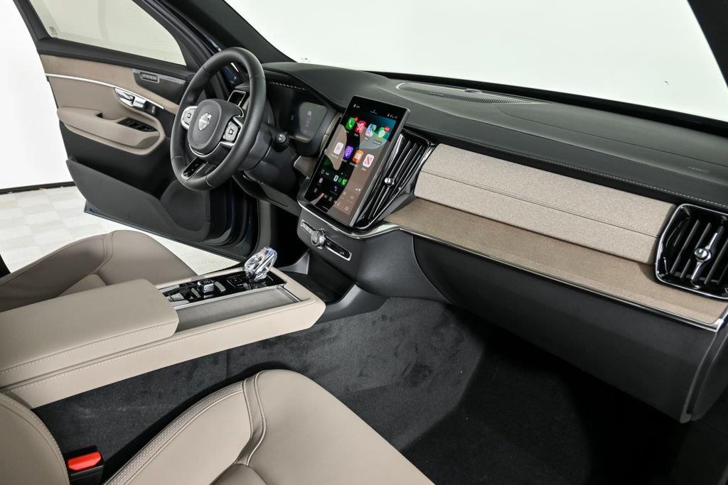 2026 Volvo XC90 Plus - Photo 26
