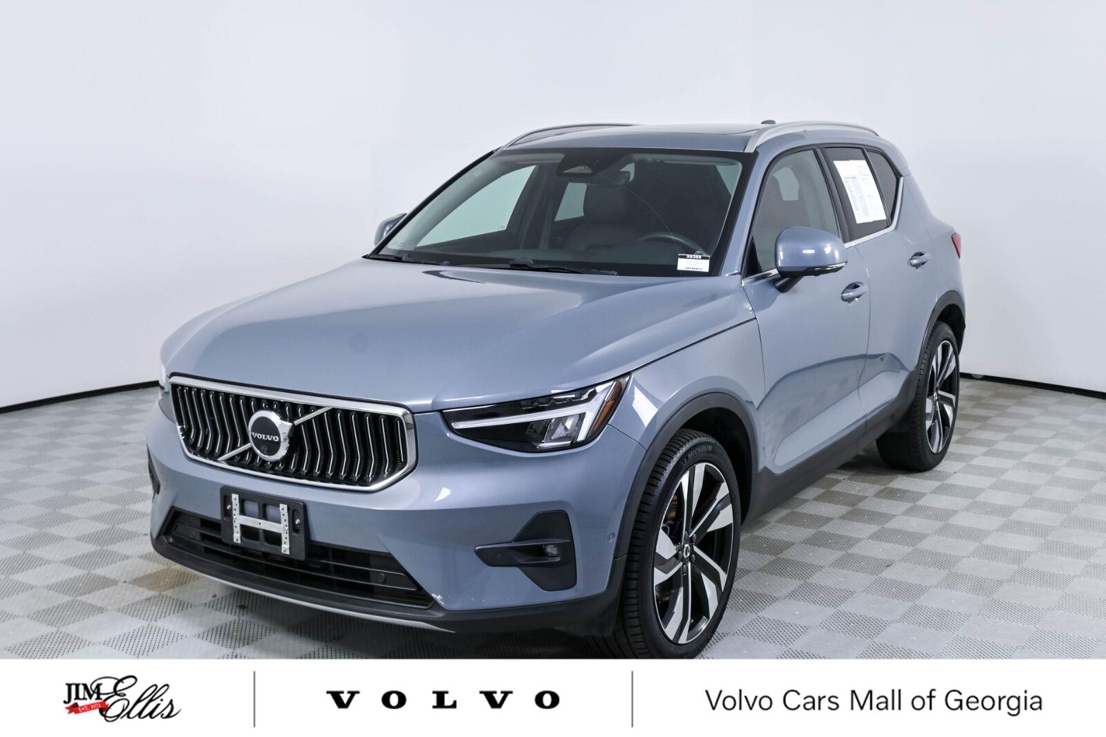2023 Volvo XC40