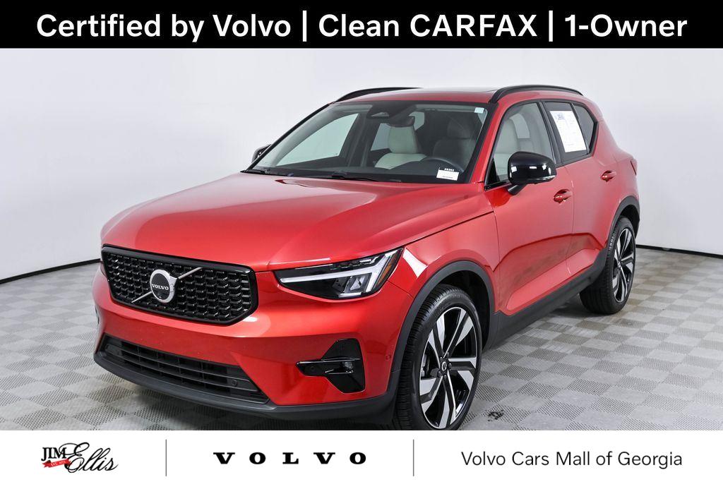 2025 Volvo XC40