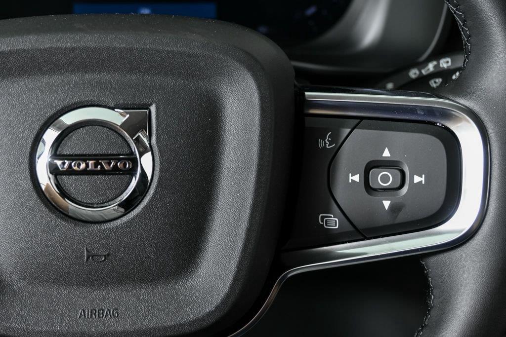 2026 Volvo XC40 Core - Photo 12