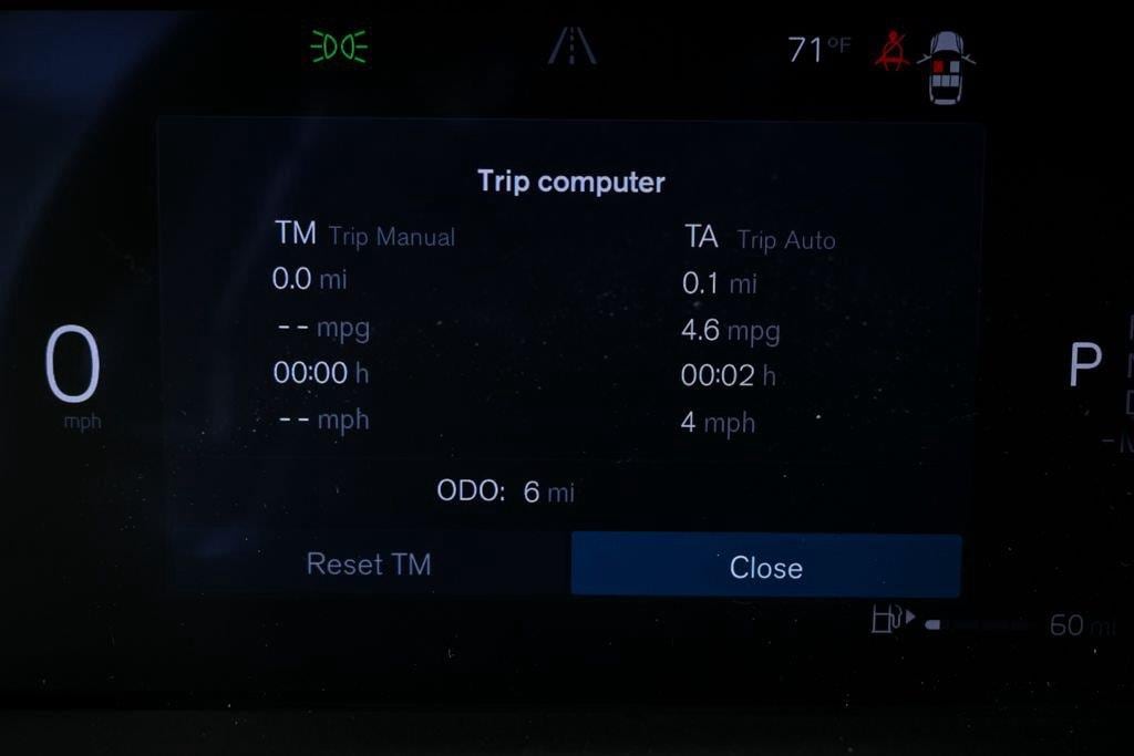 2026 Volvo XC40 Core - Photo 13