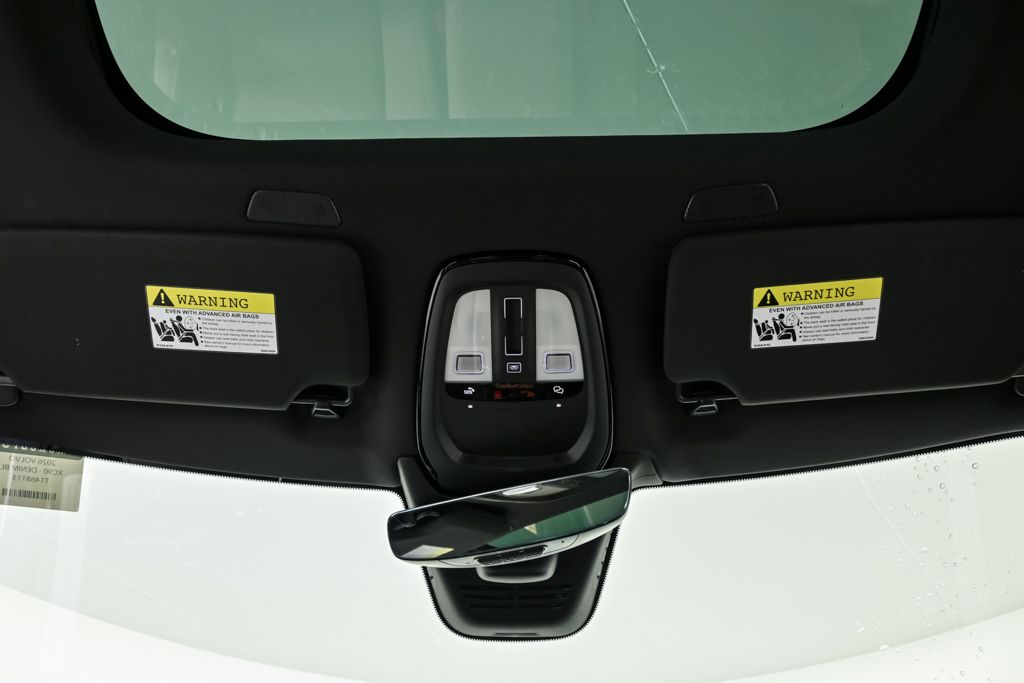 2026 Volvo XC90 Plus - Photo 19